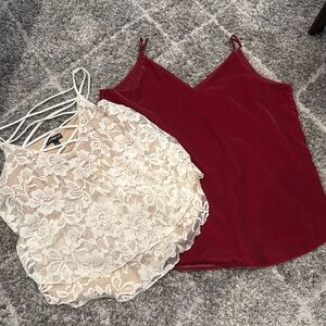 Express bundle tops
Size M
Red velvet and lace tops.